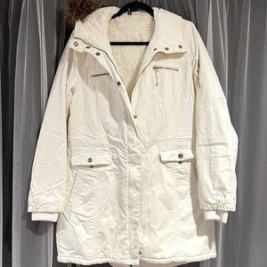 White Anorak Coat with Hood in White Twill.